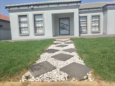 3 Bedroom House For Sale in Akasia - e6Ip.webp