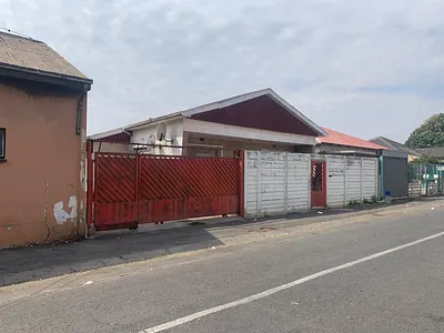3 Bedroom House For Sale in Johannesburg - lgQ0.webp