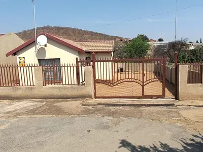 2 Bedroom House For Sale in Mabopane - 2omd.webp