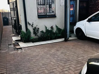 2 Bedroom House To Rent in Soshanguve VV, Soshanguve - g5IO.webp