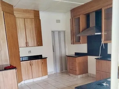 3 Bedroom House For Sale in Germiston - PQdS.webp