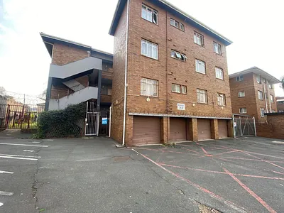 2 Bedroom Apartment For Sale in Durban - YXXz.webp