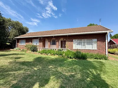 4 Bedroom House For Sale in Vryheid - img