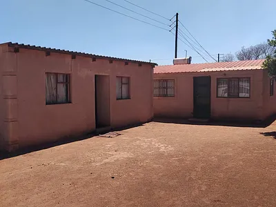 2 Bedroom House For Sale in Ga-rankuwa Unit 21, Ga-rankuwa - xEHC.webp