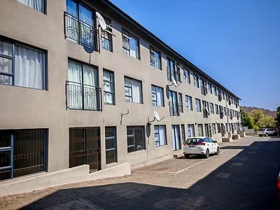 2 Bedroom Apartment For Sale in Burgersfort - w0BV.webp