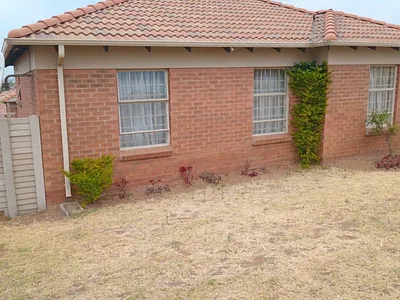 3 Bedroom House For Sale in Centurion - Xkh8.webp