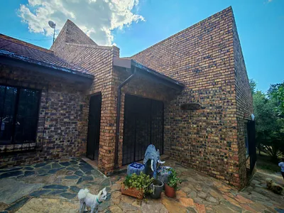 4 Bedroom House For Sale in Ohrigstad - p9vK.webp