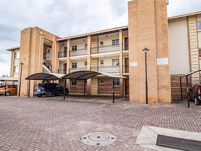 2 Bedroom Apartment For Sale in Montana, Pretoria - sIzq.webp