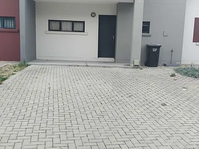 2 Bedroom Apartment For Sale in The Conifers, Blue Downs - LPDh.webp