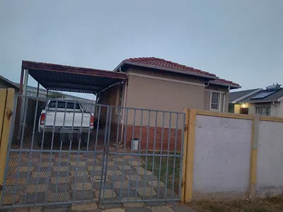 3 Bedroom House To Rent in Akasia - img