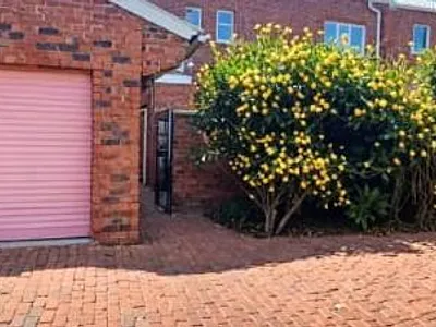 2 Bedroom Apartment For Sale in Pretoria - img