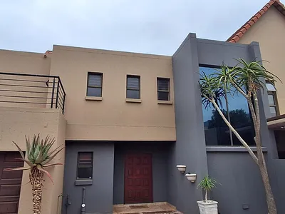 4 Bedroom House For Sale in Leloko Lifestyle & Eco Estate, Hartbeespoort - hliw.webp