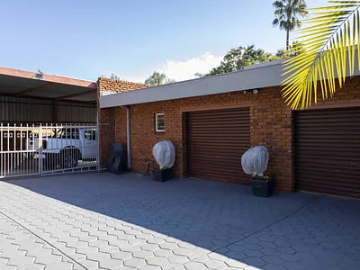 4 Bedroom House For Sale in Hartbeespoort - h7U9.webp