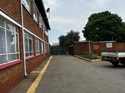 1 Bedroom Apartment For Sale in Kempton Park - sysd.webp