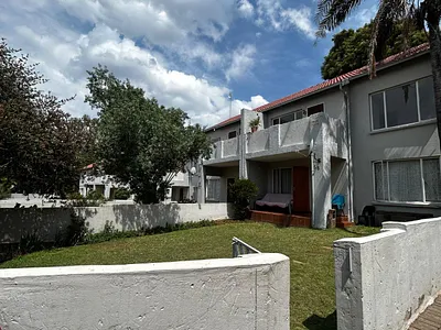 2 Bedroom Townhouse For Sale in Kempton Park - jwQw.webp
