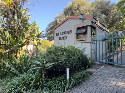 3 Bedroom Townhouse For Sale in Pretoria - EtBo.webp