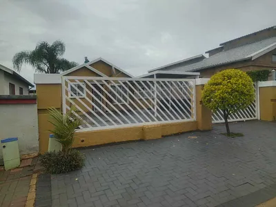 2 Bedroom House For Sale in Soshanguve VV, Soshanguve - img