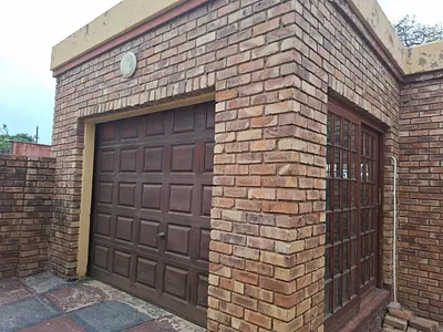 3 Bedroom House For Sale in Soshanguve GG, Soshanguve - d7Mn.webp
