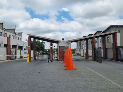 2 Bedroom House For Sale in Midrand - img