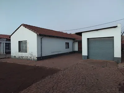 3 Bedroom House For Sale in Ga-rankuwa Unit 7, Ga-rankuwa - ArPF.webp