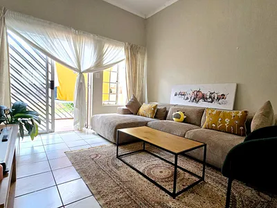2 Bedroom Apartment For Sale in Pretoria - ZqQj.webp