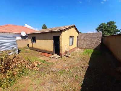 2 Bedroom House For Sale in Soshanguve South - 7zaN.webp