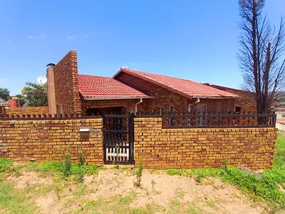 3 Bedroom House For Sale in Pretoria - bxWc.webp