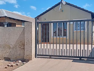 2 Bedroom House For Sale in Pretoria - 4cWX.webp