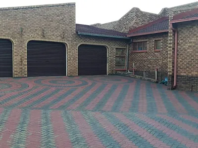 3 Bedroom House For Sale in Soshanguve DD, Soshanguve - DoA2.webp