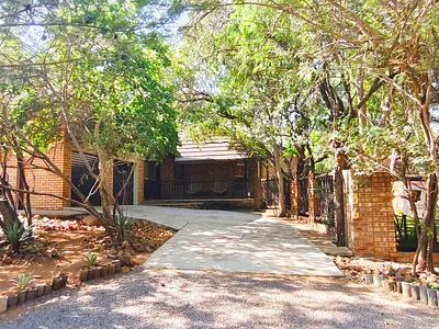 3 Bedroom House For Sale in Leeupoort - img