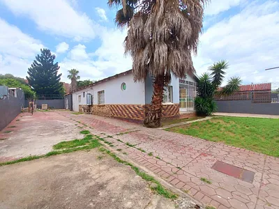 Commercial Property For Sale in Pretoria - img
