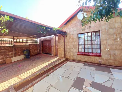 3 Bedroom House For Sale in Pretoria - WBIb.webp