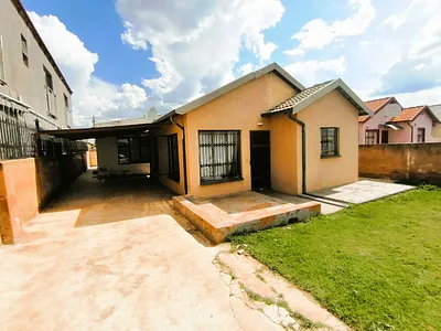 2 Bedroom House For Sale in Soshanguve XX, Soshanguve - fpc4.webp