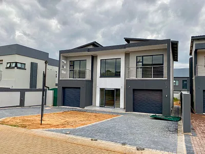 4 Bedroom House For Sale in Pretoria - vWBo.webp