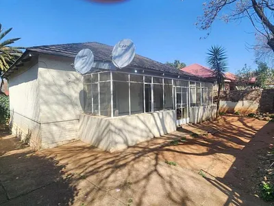 2 Bedroom House For Sale in Johannesburg - 6HjW.webp