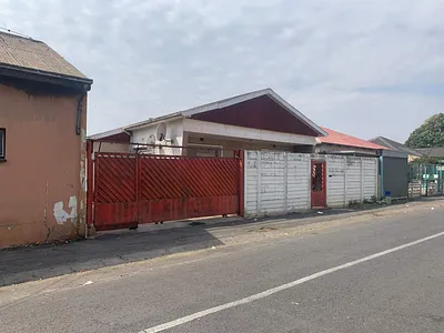 3 Bedroom House For Sale in Johannesburg - PtcS.webp