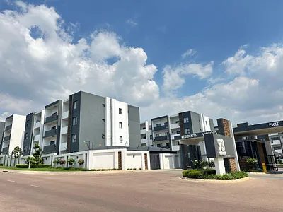 2 Bedroom Apartment For Sale in Midrand - FSfV.webp
