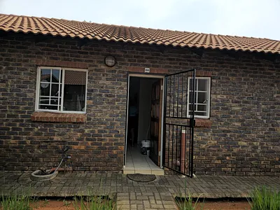 3 Bedroom Townhouse For Sale in Akasia - 14bP.webp