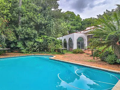 9 Bedroom House For Sale in Pretoria - W4qv.webp