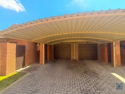 2 Bedroom Townhouse For Sale in Kempton Park - qhoz.webp