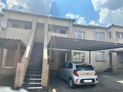 2 Bedroom Apartment For Sale in Germiston - WlaI.webp