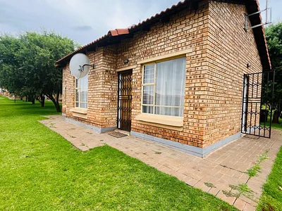3 Bedroom Townhouse For Sale in Boksburg - a4DA.webp