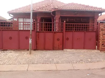3 Bedroom House For Sale in Pretoria - 4h15.webp