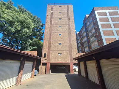 2 Bedroom Apartment For Sale in Pretoria - wgKZ.webp