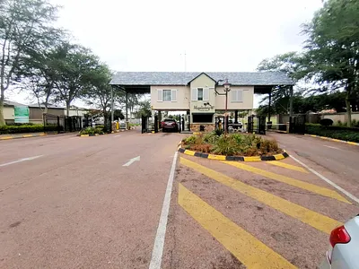 5 Bedroom House For Sale in Akasia - U5Ag.webp