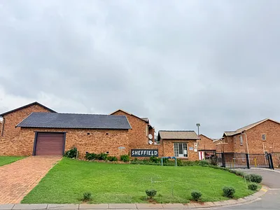 2 Bedroom Apartment For Sale in Kempton Park - Mg48.webp