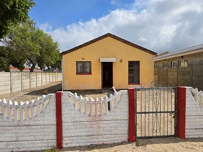 3 Bedroom House For Sale in Parow - LKLE.webp