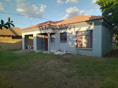 2 Bedroom House For Sale in Soshanguve P, Soshanguve - kXit.webp