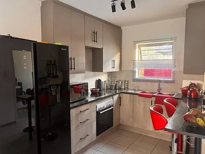 2 Bedroom Apartment To Rent in Akasia - img