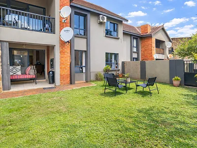 2 Bedroom Townhouse For Sale in Hartbeespoort - fqMz.webp